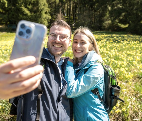 Selfie met narcissenweide, © Städteregion Aachen, Dominik Ketz