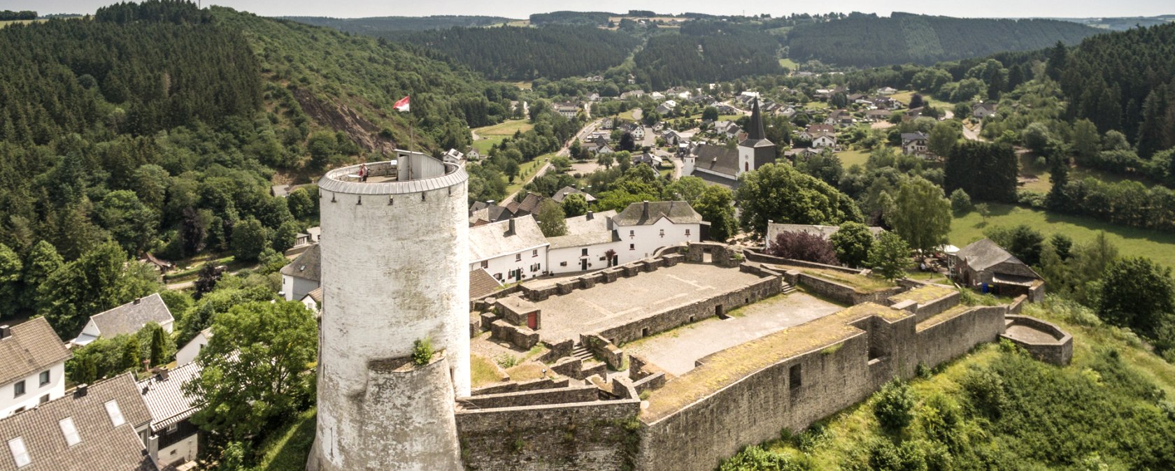 Kasteelroute wandelroute: Kasteel Reifferscheid, © Eifel Tourismus GmbH, D. Ketz