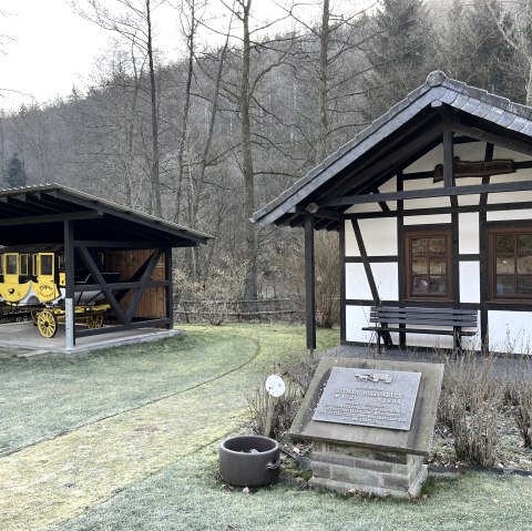 Dörpes Backes und ehemalige Postkutsche, © Rursee-Touristik GmbH