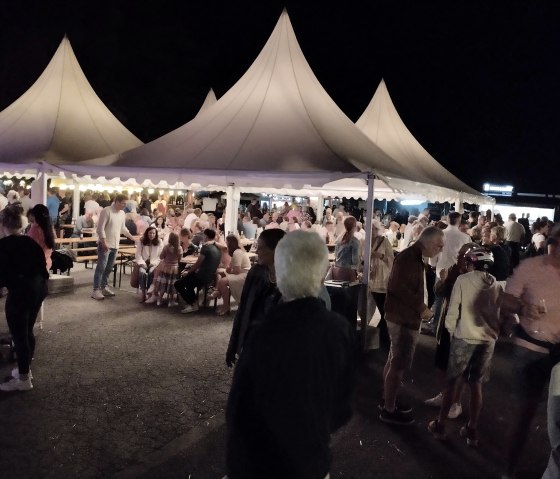 Das Weinfest in Roetgen, © Kulturkreis der Gemeinde Roetgen e.V.