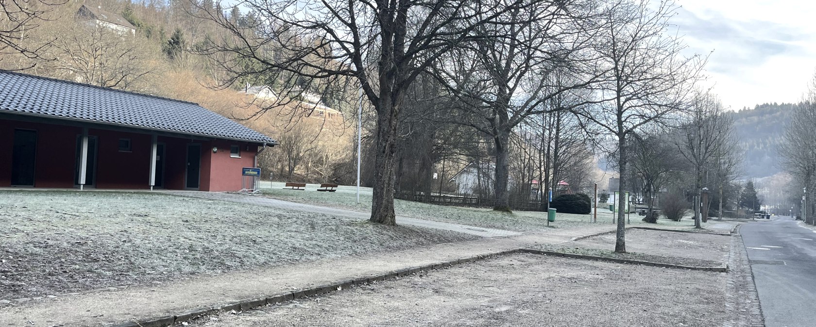 Wandelaarsparkeerplaats dorpsgemeenschapscentrum, © Rursee-Touristik GmbH