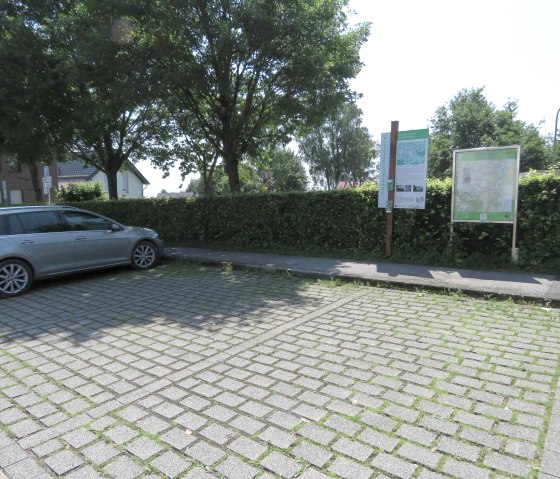 Wandelaars parkeerplaats Eicherscheid, © Rursee-Touristik GmbH