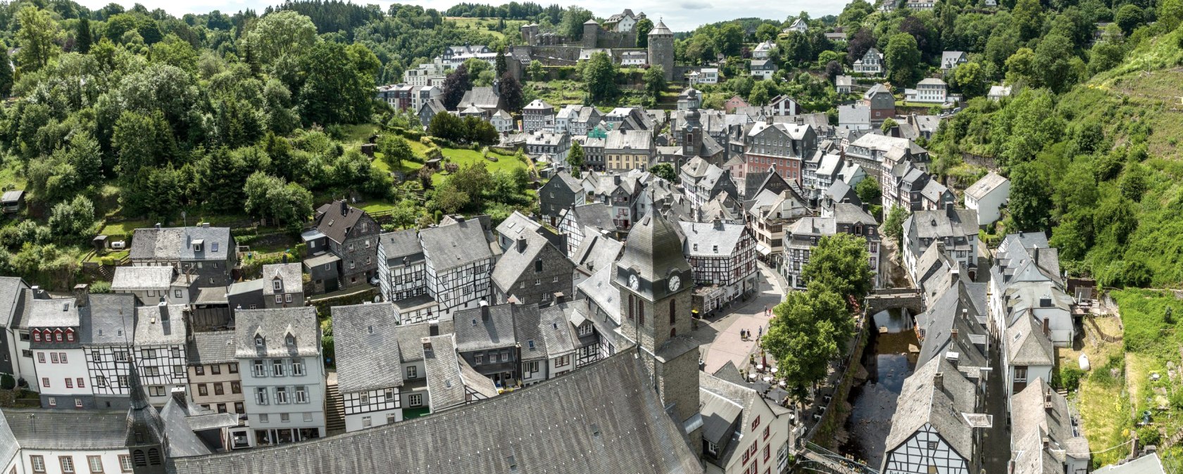 Über den Dächern von Monschau, © Eifel-Tourismus GmbH, Dominik Ketz