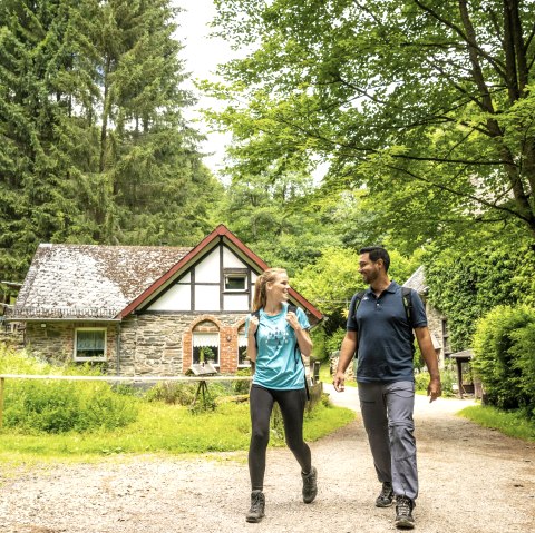 Randonnée passant par le moulin à huile, © Eifel Tourismus GmbH, Dominik Ketz